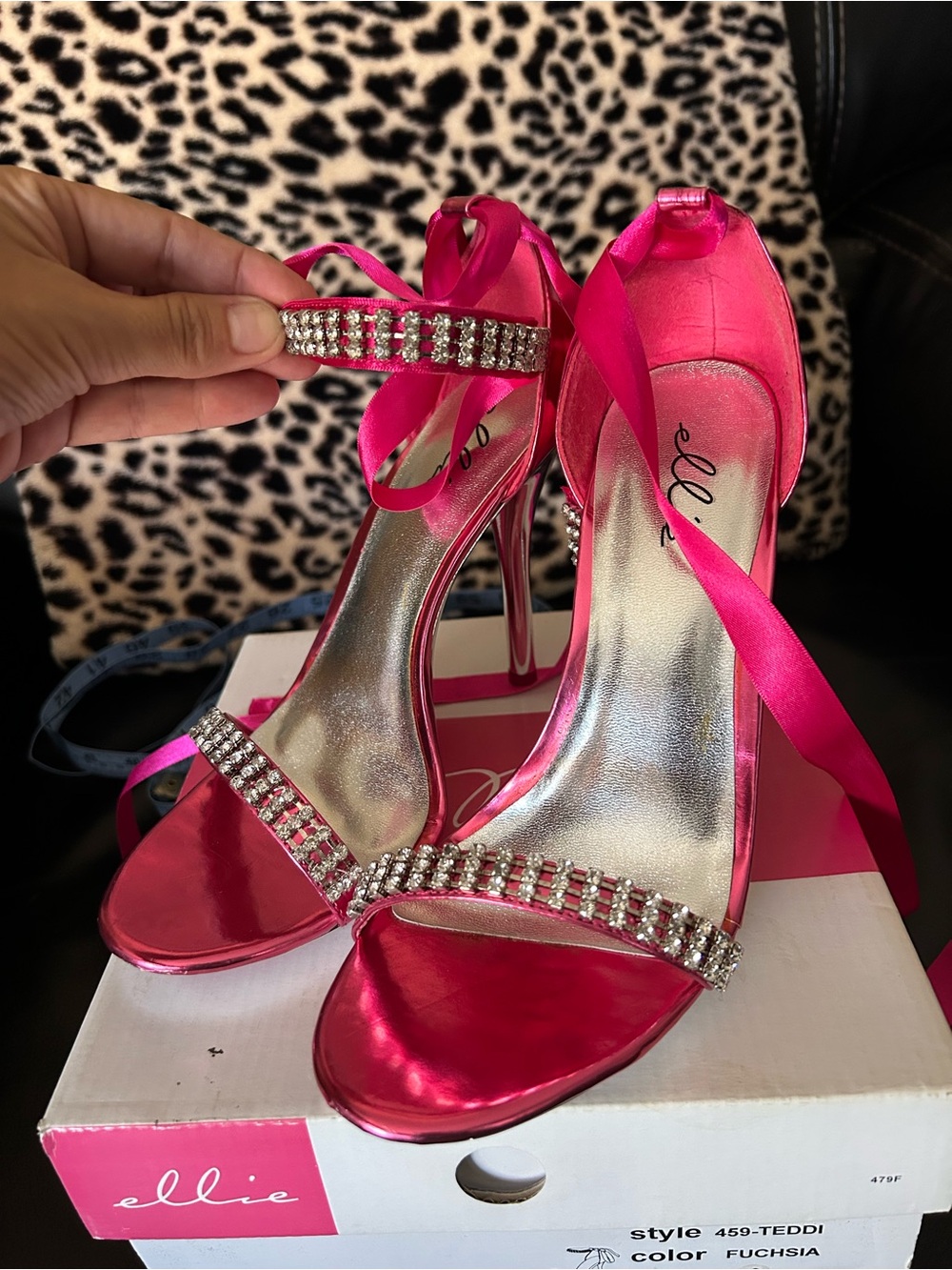 Ellie Fuchsia Pink Rhinestone Wrap Around Stiletto Heels Size 8